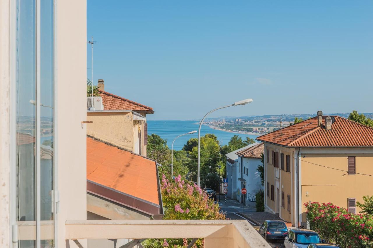 Bed and Breakfast Mare Di Stelle Sirolo Exterior foto