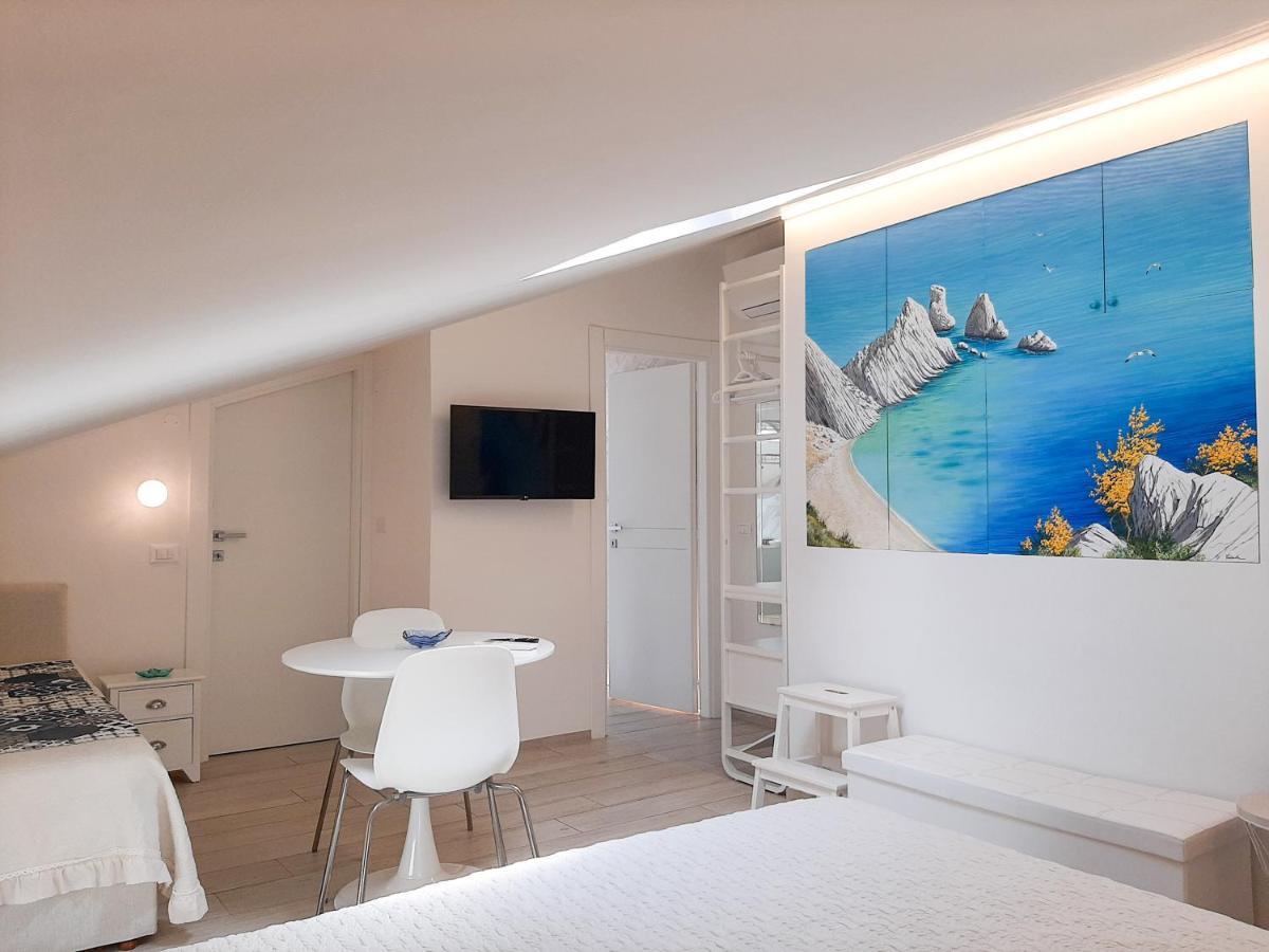 Bed and Breakfast Mare Di Stelle Sirolo Exterior foto